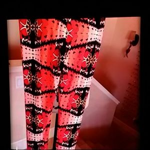 Lularoe leggings Disney villans queen of heartsNWT